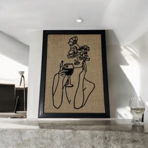 Femme qui boit du vin
